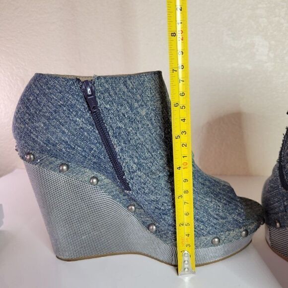 Vintage Calvin Klein Noreen Platform Wedges (Size 7.5) - Picture 7 of 13
